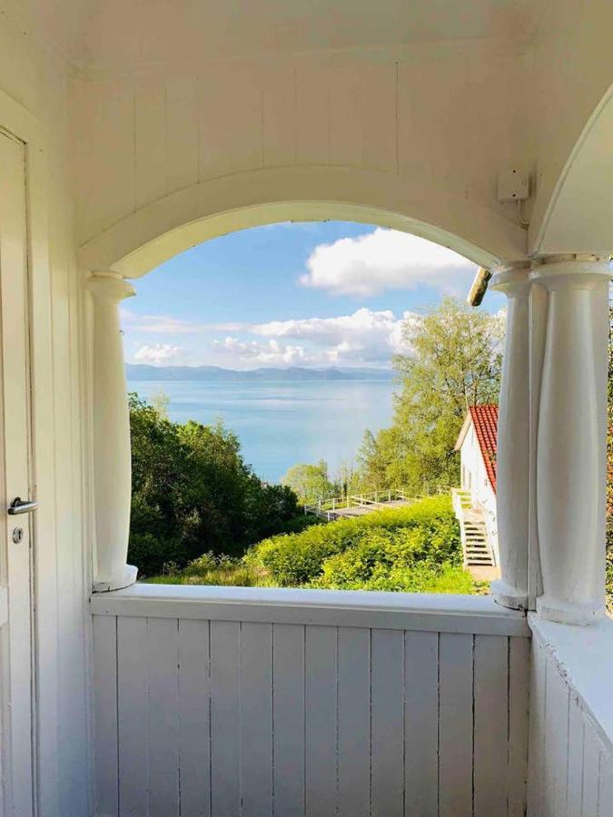 Moldegaard Farmhouse - Apartment B Moldegard Екстериор снимка